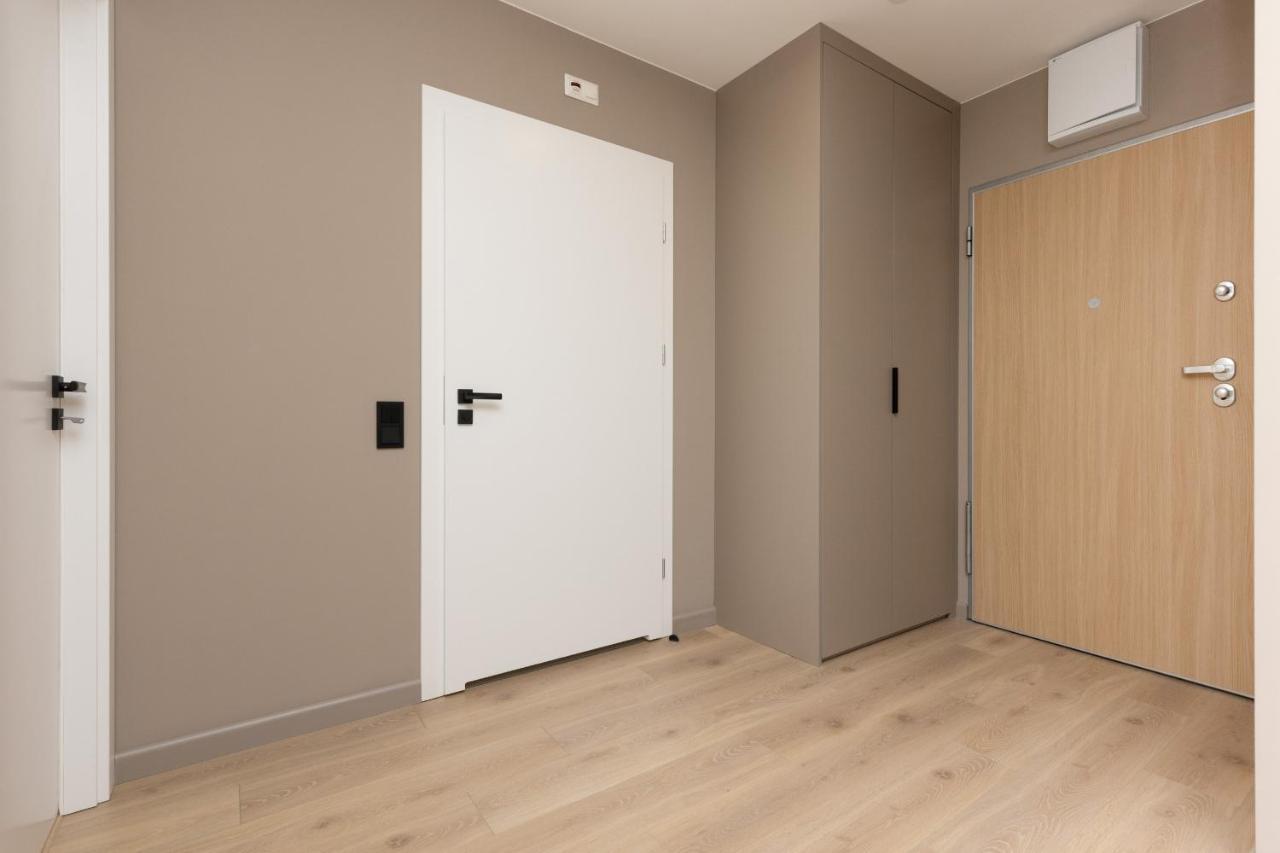 Aparthotel Mokotow Business Center By Noclegi Renters Warsaw Ngoại thất bức ảnh