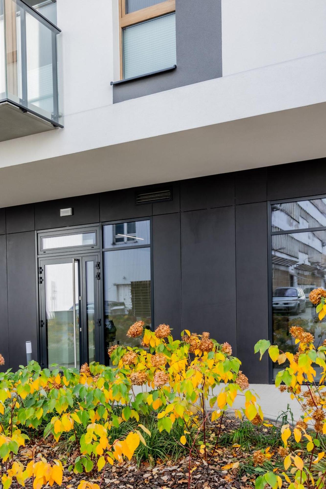Aparthotel Mokotow Business Center By Noclegi Renters Warsaw Ngoại thất bức ảnh