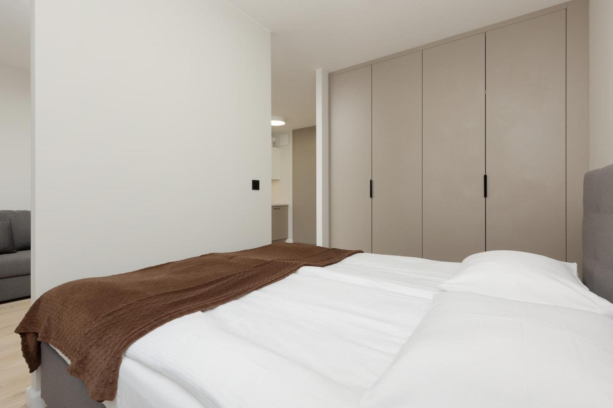 Aparthotel Mokotow Business Center By Noclegi Renters Warsaw Ngoại thất bức ảnh