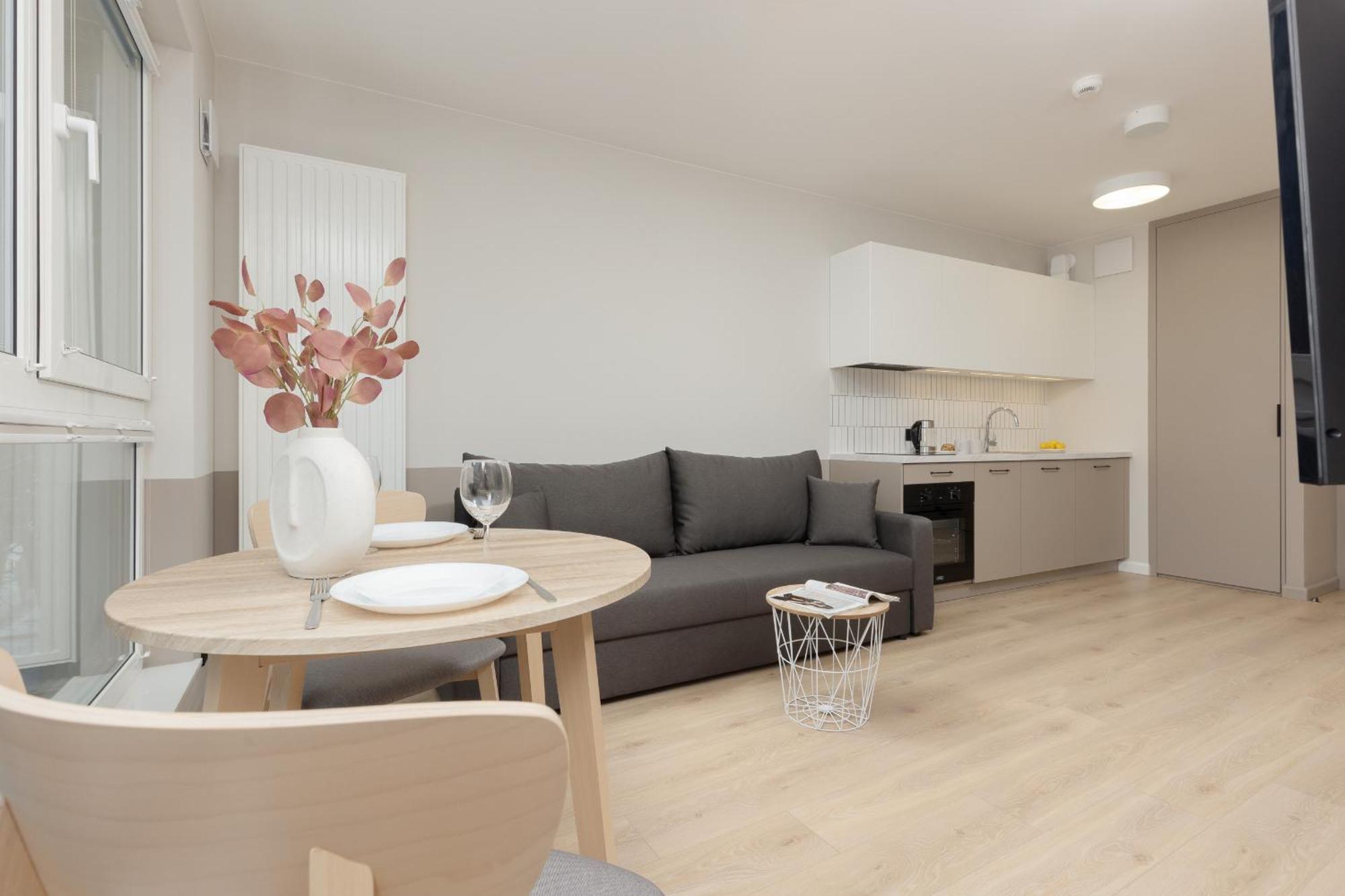 Aparthotel Mokotow Business Center By Noclegi Renters Warsaw Ngoại thất bức ảnh