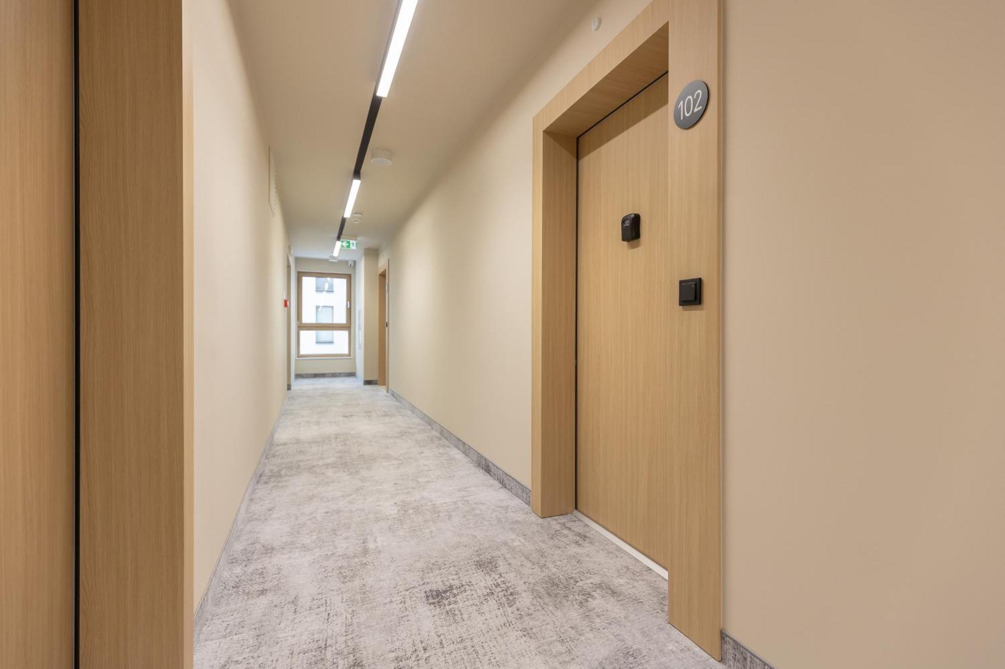 Aparthotel Mokotow Business Center By Noclegi Renters Warsaw Ngoại thất bức ảnh